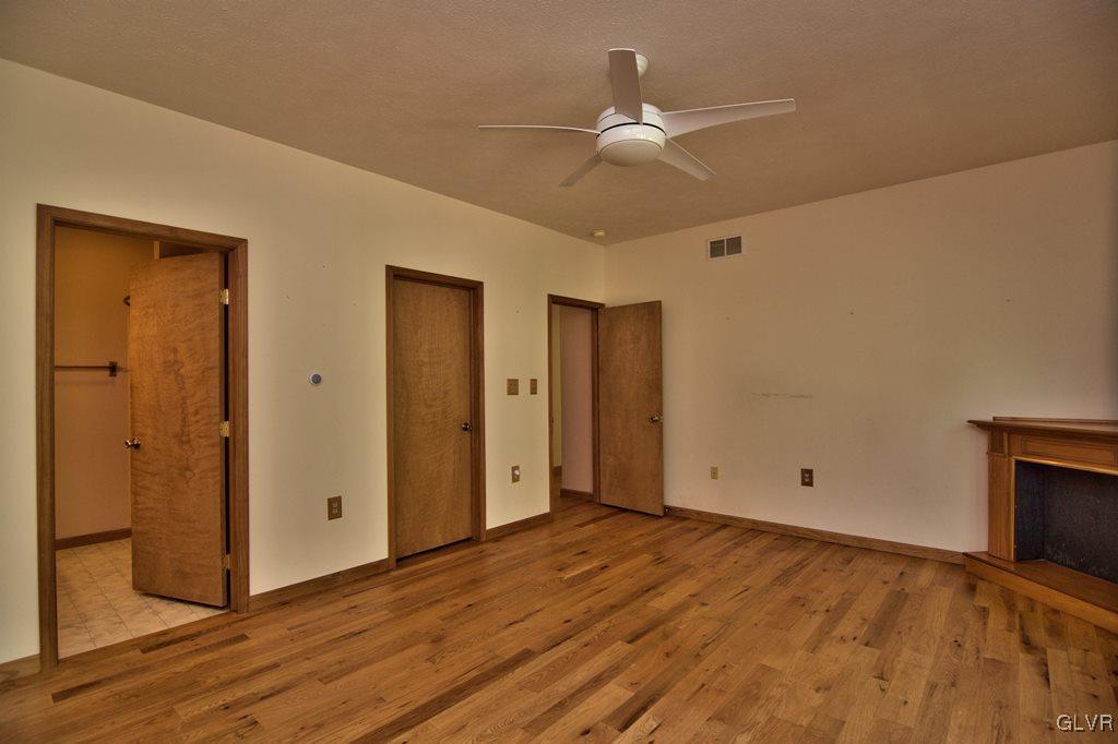 192 Chetco Road Albrightsville, PA 18210 - Photo 16 of 46 The Master features a private full bath and a 7.8x