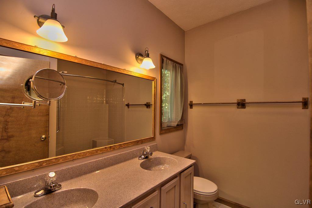 192 Chetco Road Albrightsville, PA 18210 - Photo 18 of 46 The Master Bath features double sinks, a large mir