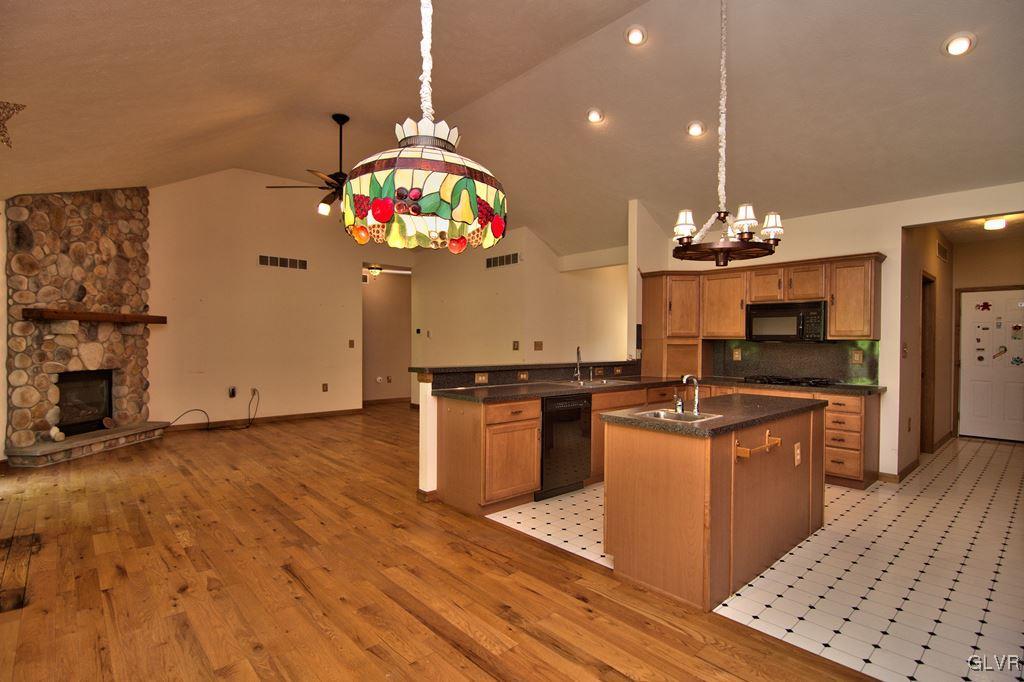 192 Chetco Road Albrightsville, PA 18210 - Photo 46 of 46 View of the open floorplan in the main living area