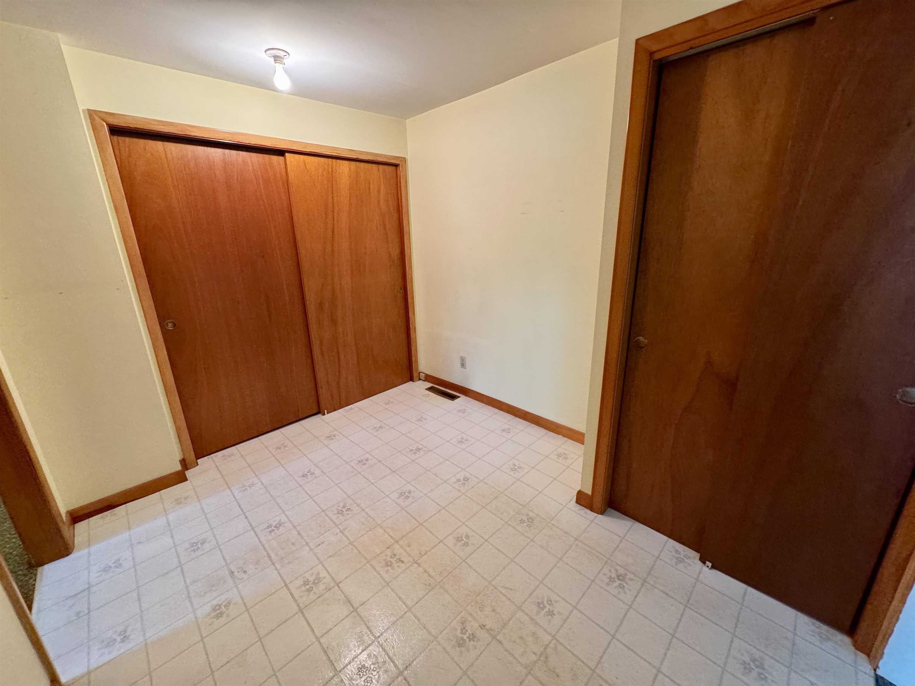 173 Pleasant Street Williamstown, VT 05679 - Photo 17 of 41