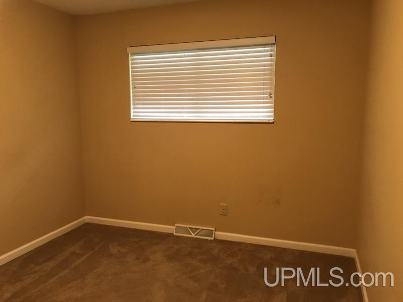621 Brule Road Marquette, MI 49855 - Photo 12 of 28 Gallery Image 12
