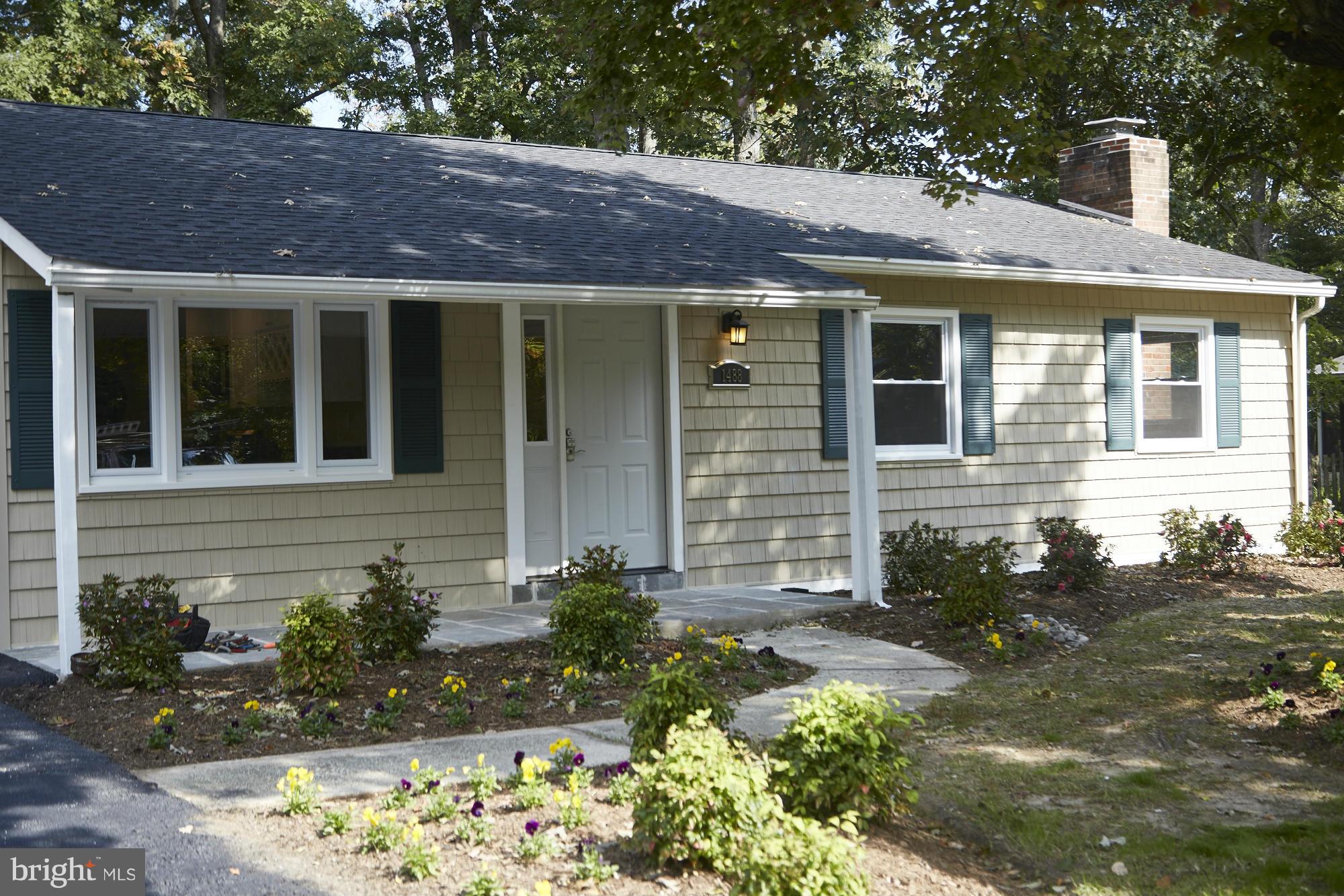 1488 Long Point Road Pasadena, MD 21122 - Photo 11 of 13 Exterior (Front)