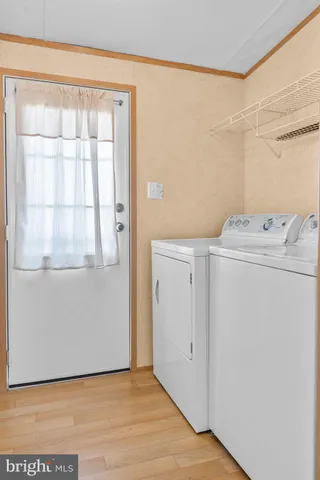 a view of utility room