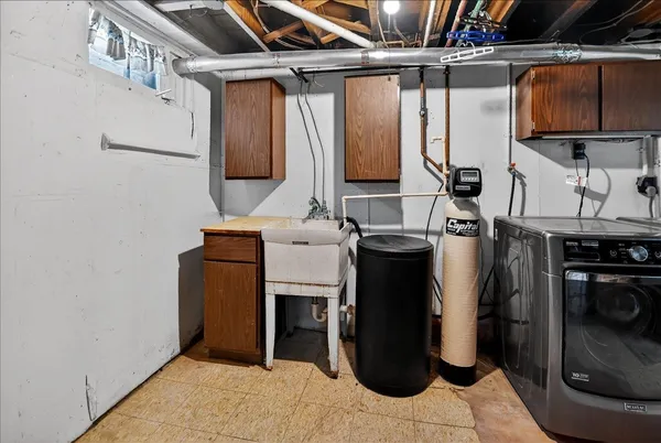 $369,900 | 4408 Wallace Avenue, Monona, WI 53716