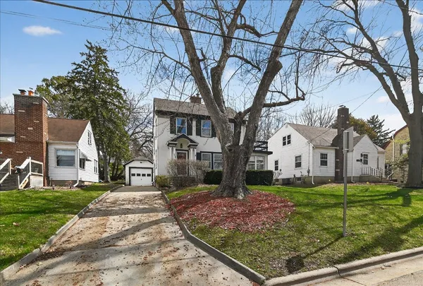 $369,900 | 4408 Wallace Avenue, Monona, WI 53716