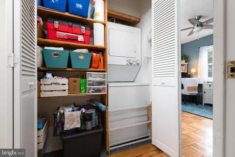 $400,000 | 3307 Martha Custis Drive, Alexandria, VA 22302