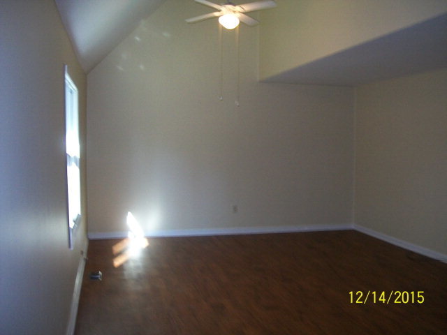 500 Huckabee Road Gray, GA 31032 - Photo 9 of 17 an empty room with a window