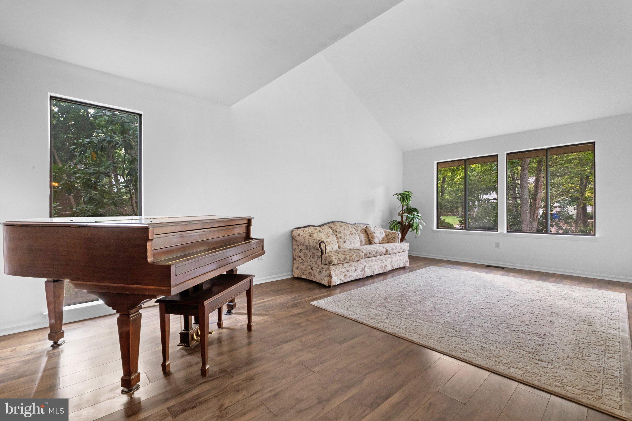 131 Heath Road Medford, NJ 08055 - Photo 8 of 55 Gallery Image 8