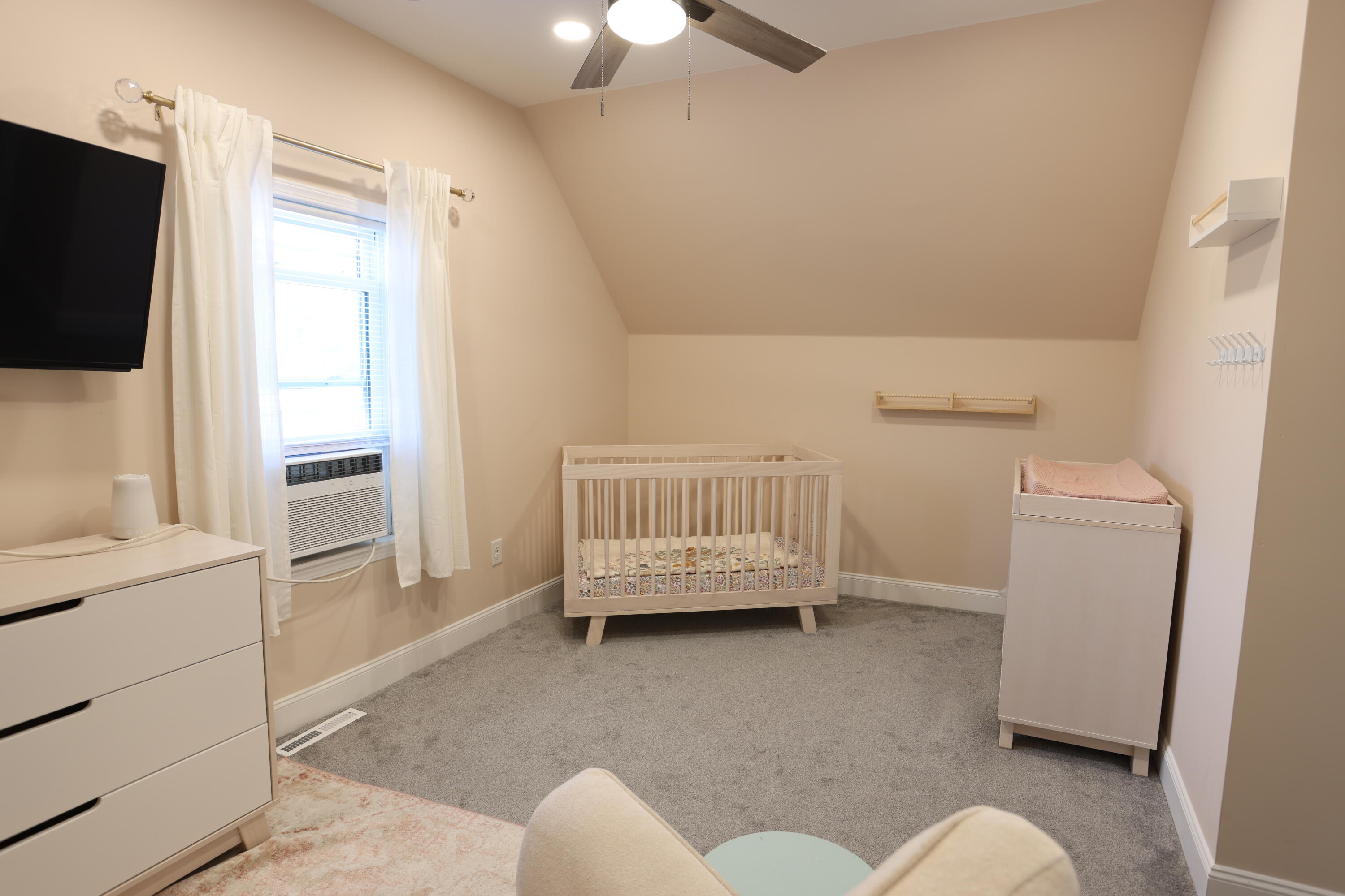 2479 South 10th Street Milwaukee, WI 53215 - Photo 16 of 26 Bedroom 2