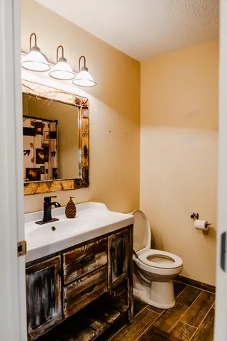 $490,000 | 11775 Crystal Ridge Drive Northeast, Sparta, MI 49345