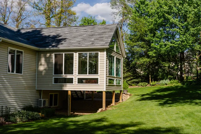 $490,000 | 11775 Crystal Ridge Drive Northeast, Sparta, MI 49345