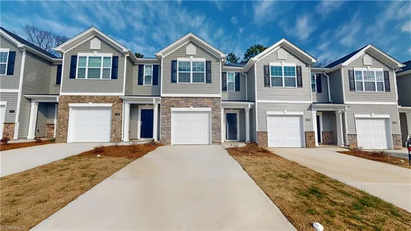 $1,795 | 1139 Evelynnview Lane, Kernersville, NC 27284