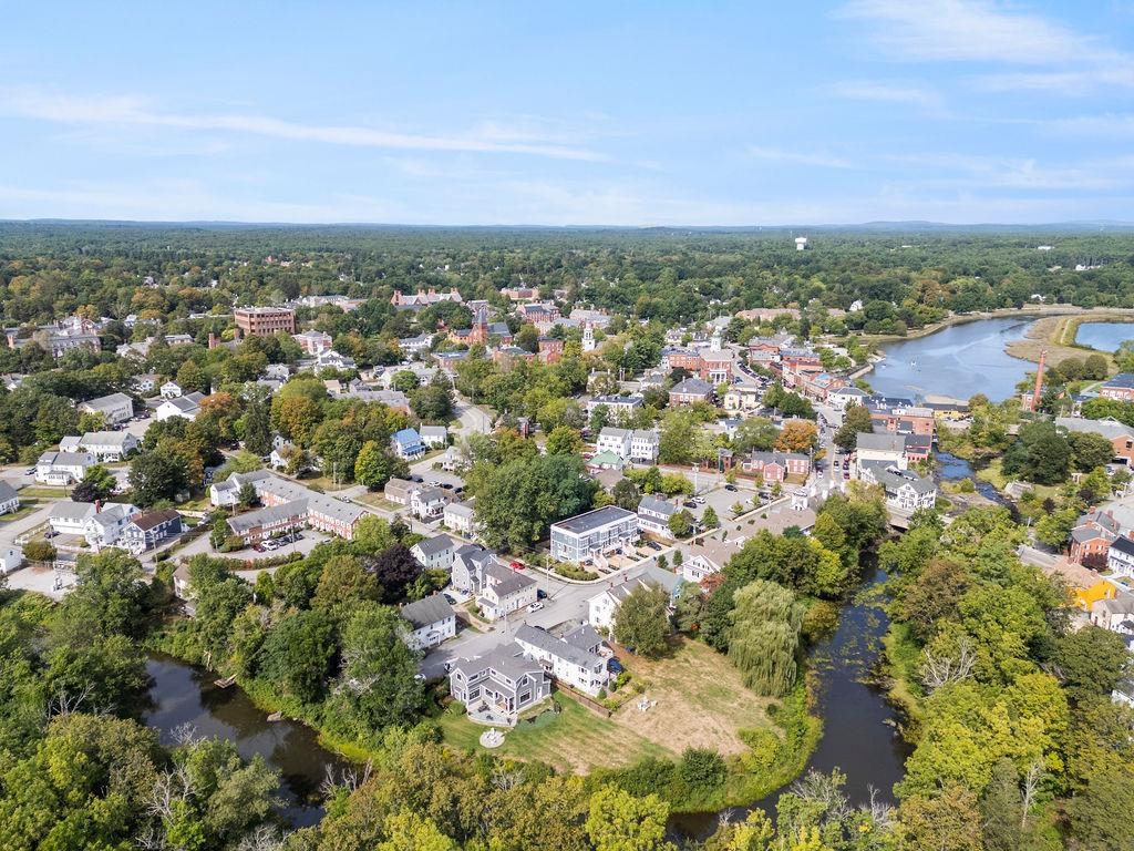 44 Franklin Street Exeter, NH 03833 - Photo 3 of 23
