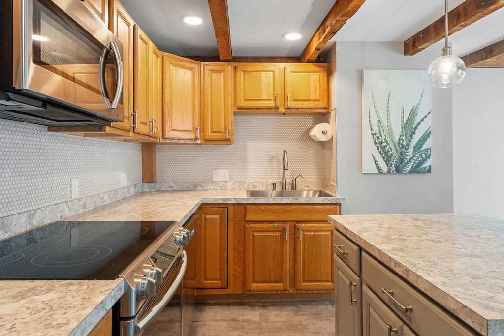 44 Franklin Street Exeter, NH 03833 - Photo 7 of 23