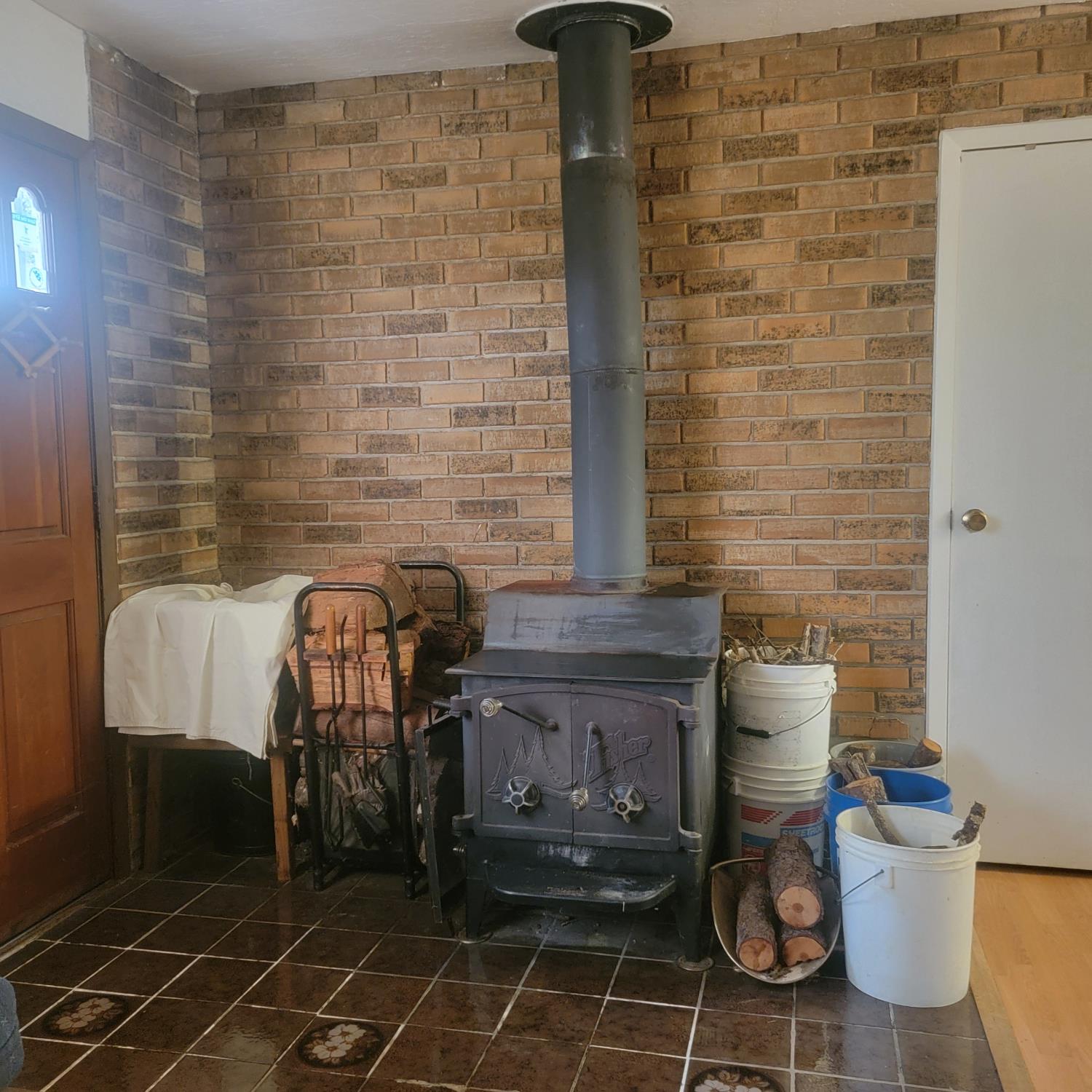 13021 Ridge View Drive Sutter Creek, CA 95685 - Photo 13 of 35 a close view of a fireplace