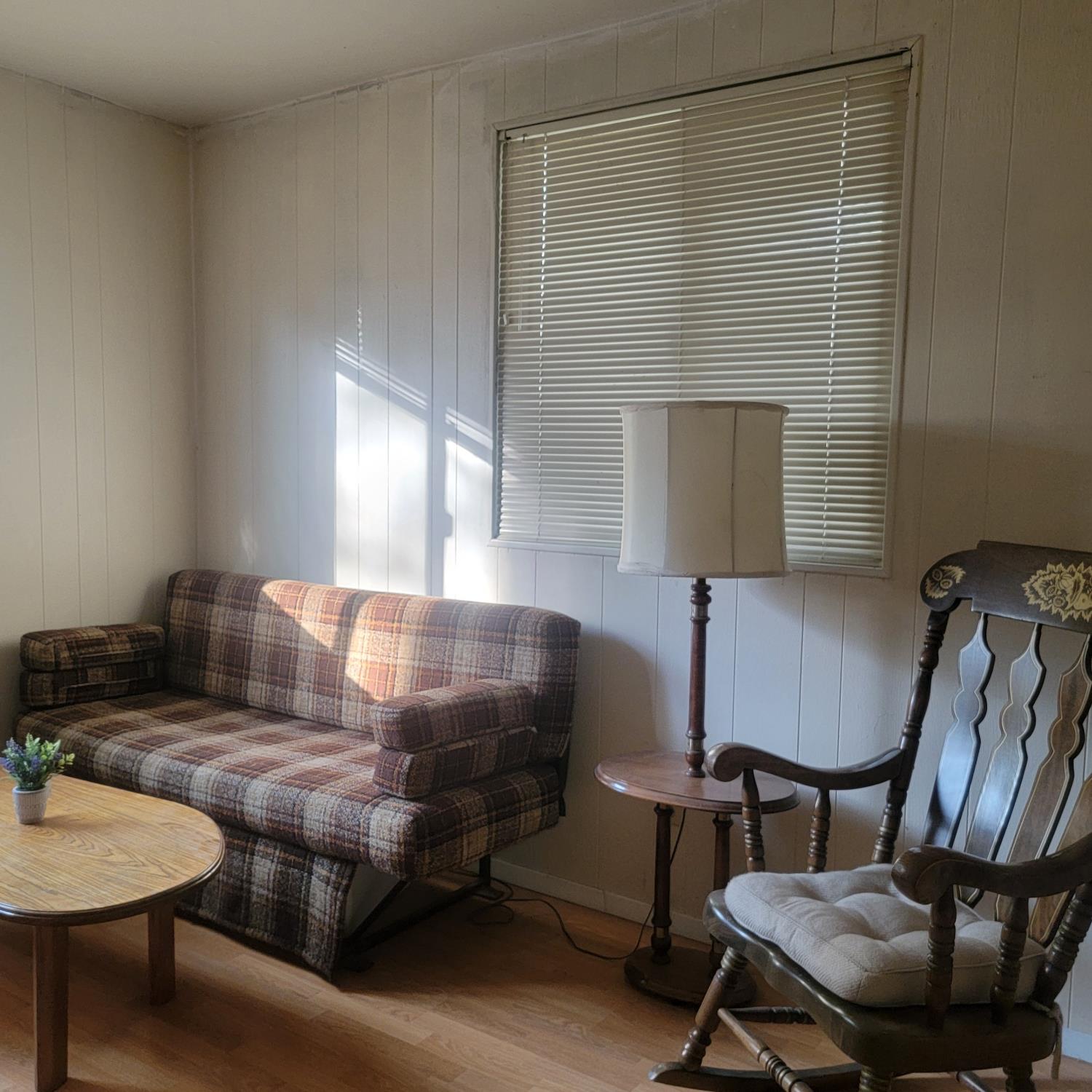 13021 Ridge View Drive Sutter Creek, CA 95685 - Photo 20 of 35 a living room with furniture