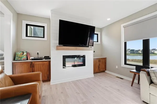 $499,900 | 1303 Larson Avenue, Warrensburg, MO 64093