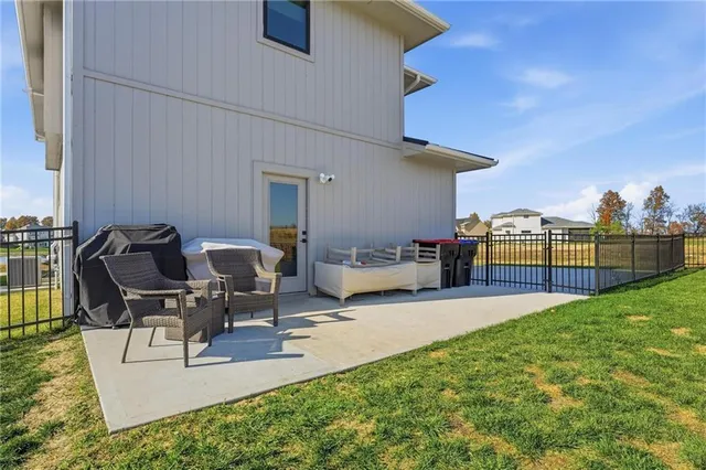 $519,750 | 1303 Larson Avenue, Warrensburg, MO 64093