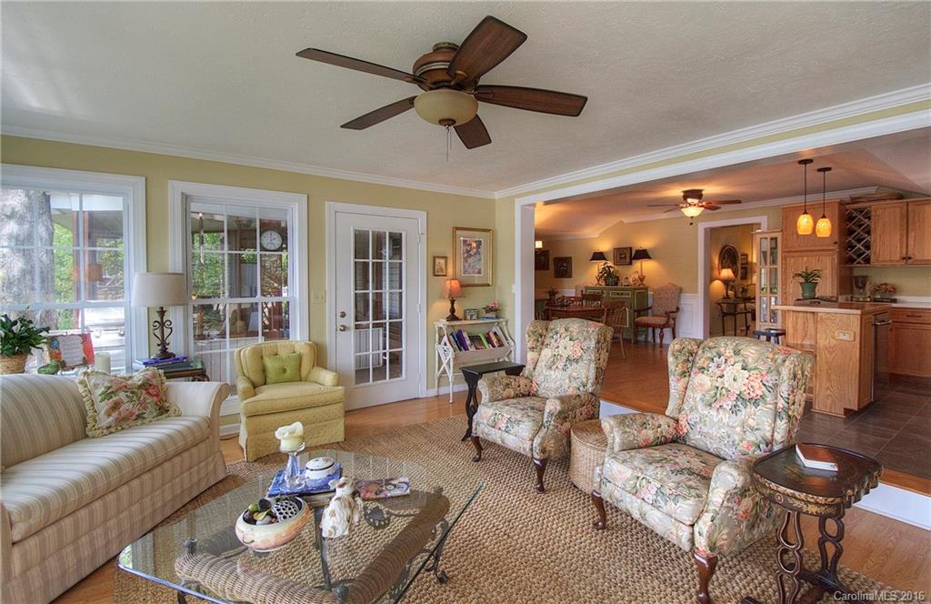 5573 Riverfront Road Lake Wylie, SC 29710 - Photo 10 of 24