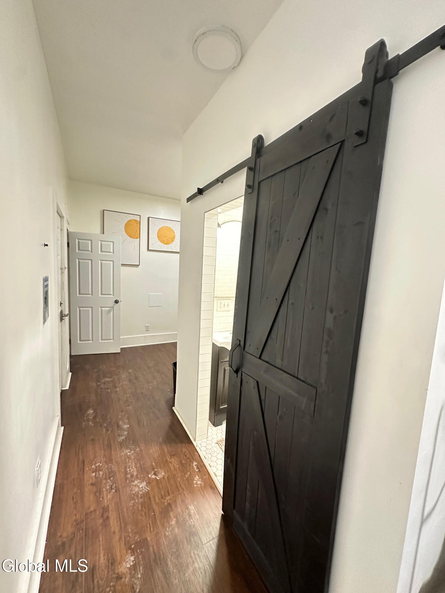 51 Elm Street, Unit 3 Albany, NY 12202 - Photo 4 of 8 51 elm 2