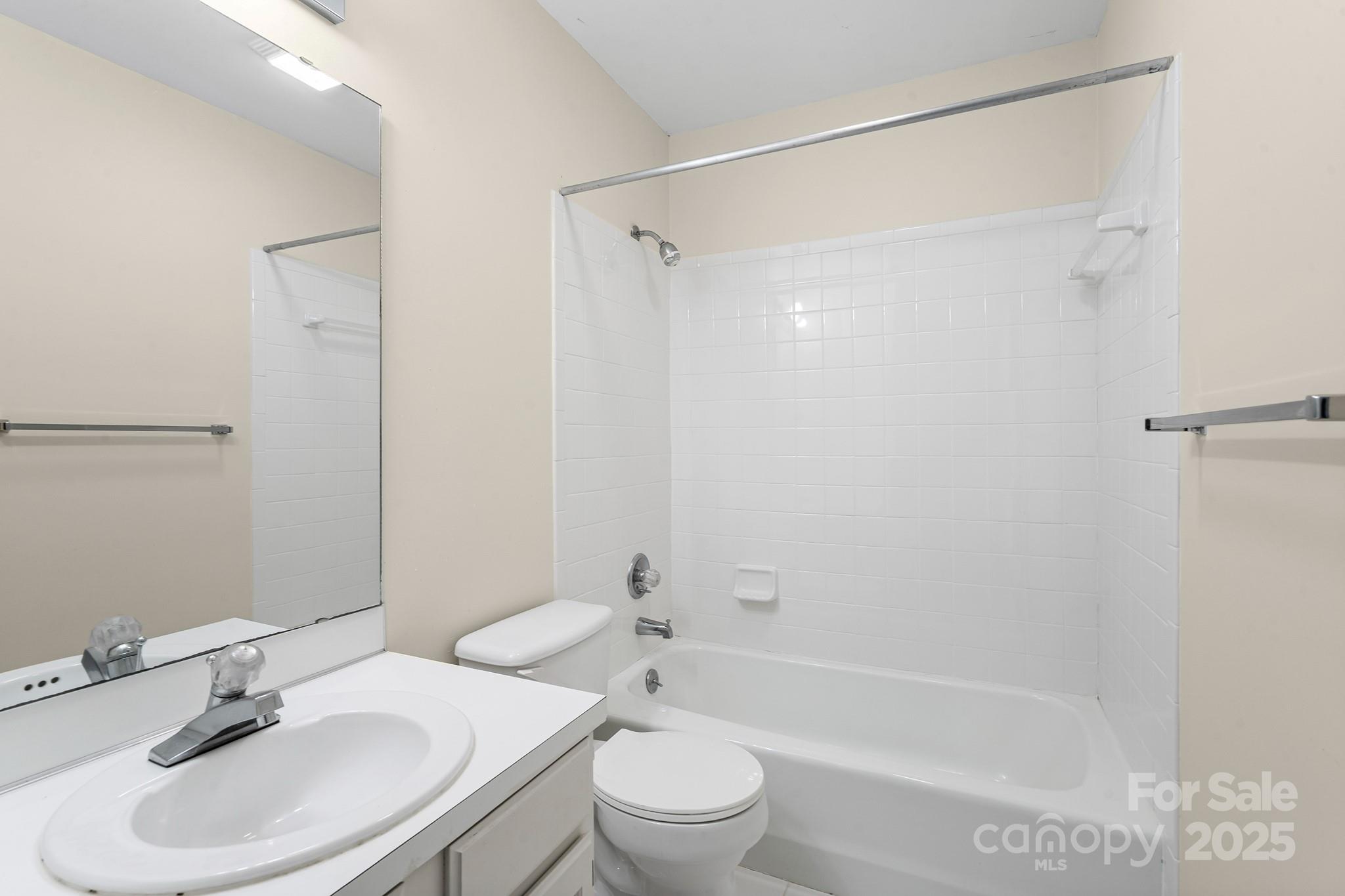 331 Meadowbrook Road Charlotte, NC 28211 - Photo 16 of 32 a bathroom with a sink toilet and shower