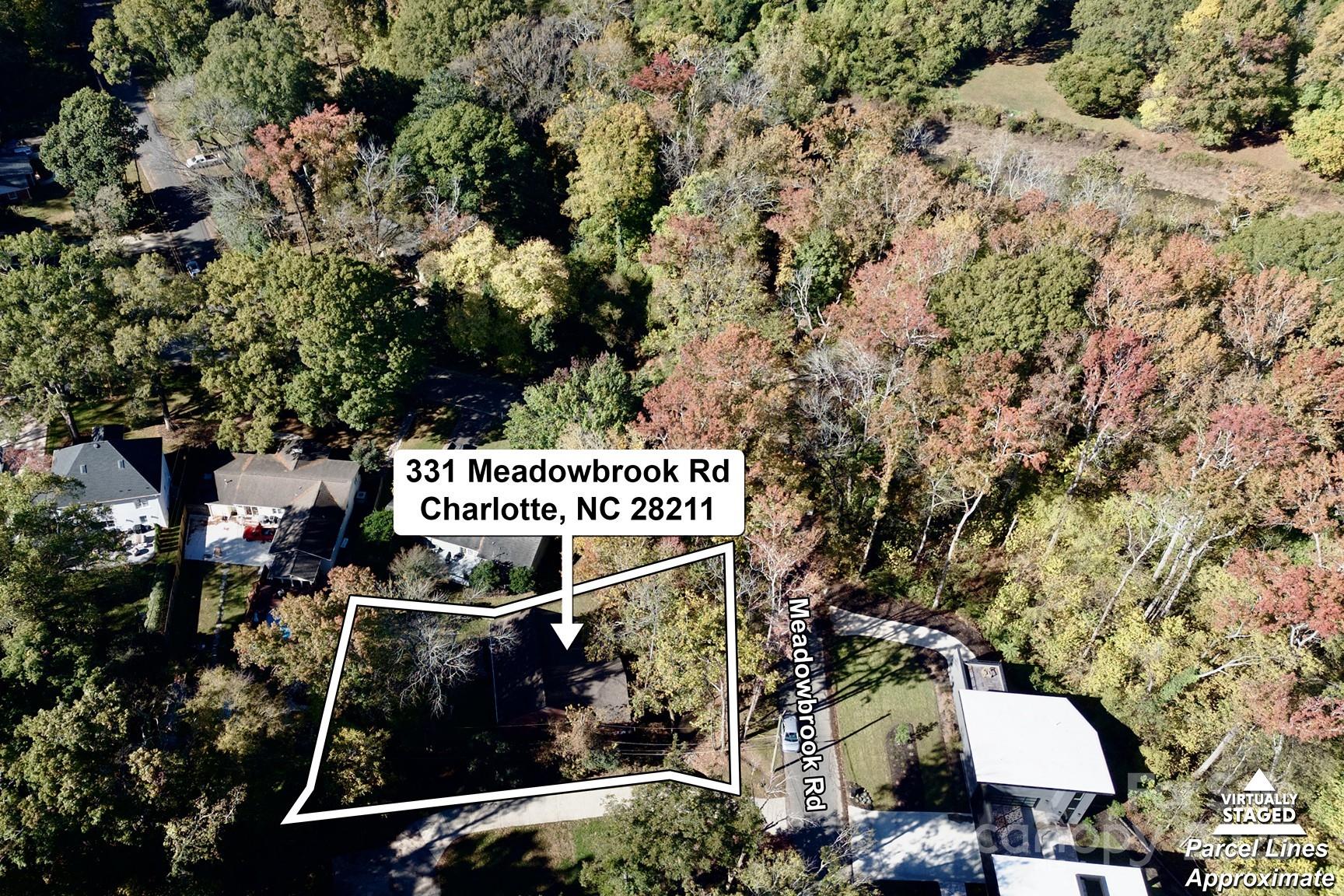 331 Meadowbrook Road Charlotte, NC 28211 - Photo 29 of 32 an outdoor space with seating space