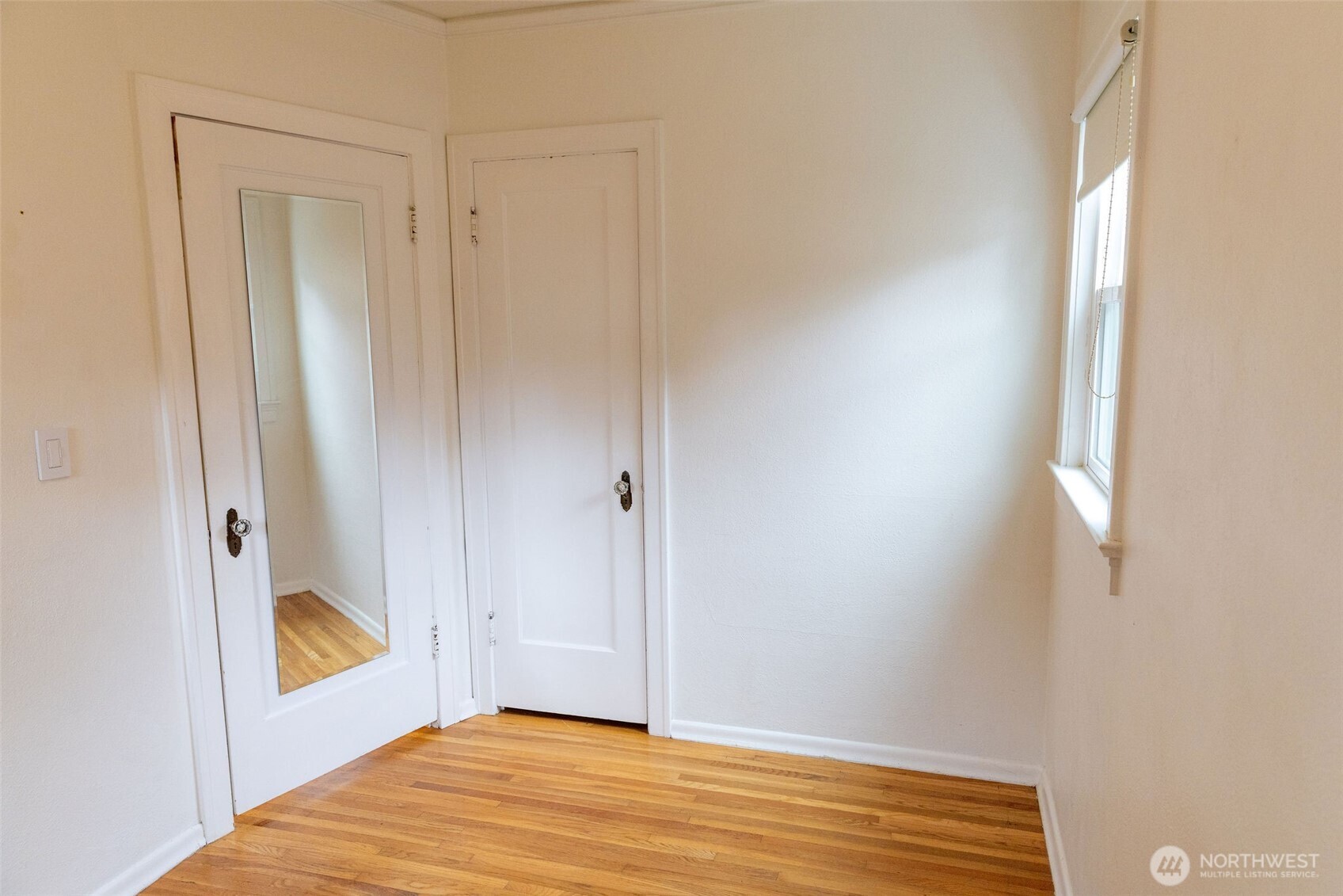 319 East Chestnut Street Walla Walla, WA 99362 - Photo 20 of 32 a view of bedroom
