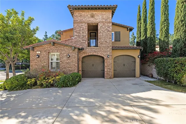 $2,580,000 | 21 Paperbark, Irvine, CA 92620