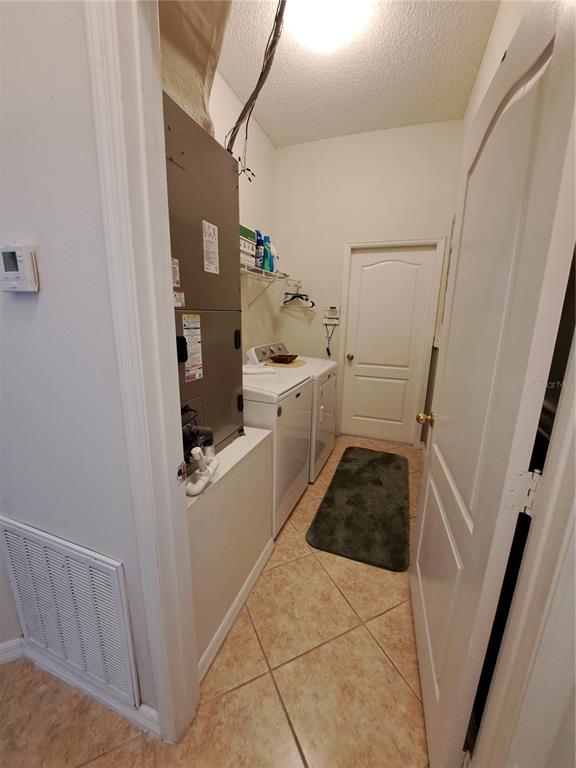 2863 Middleton Circle Kissimmee, FL 34743 - Photo 14 of 43