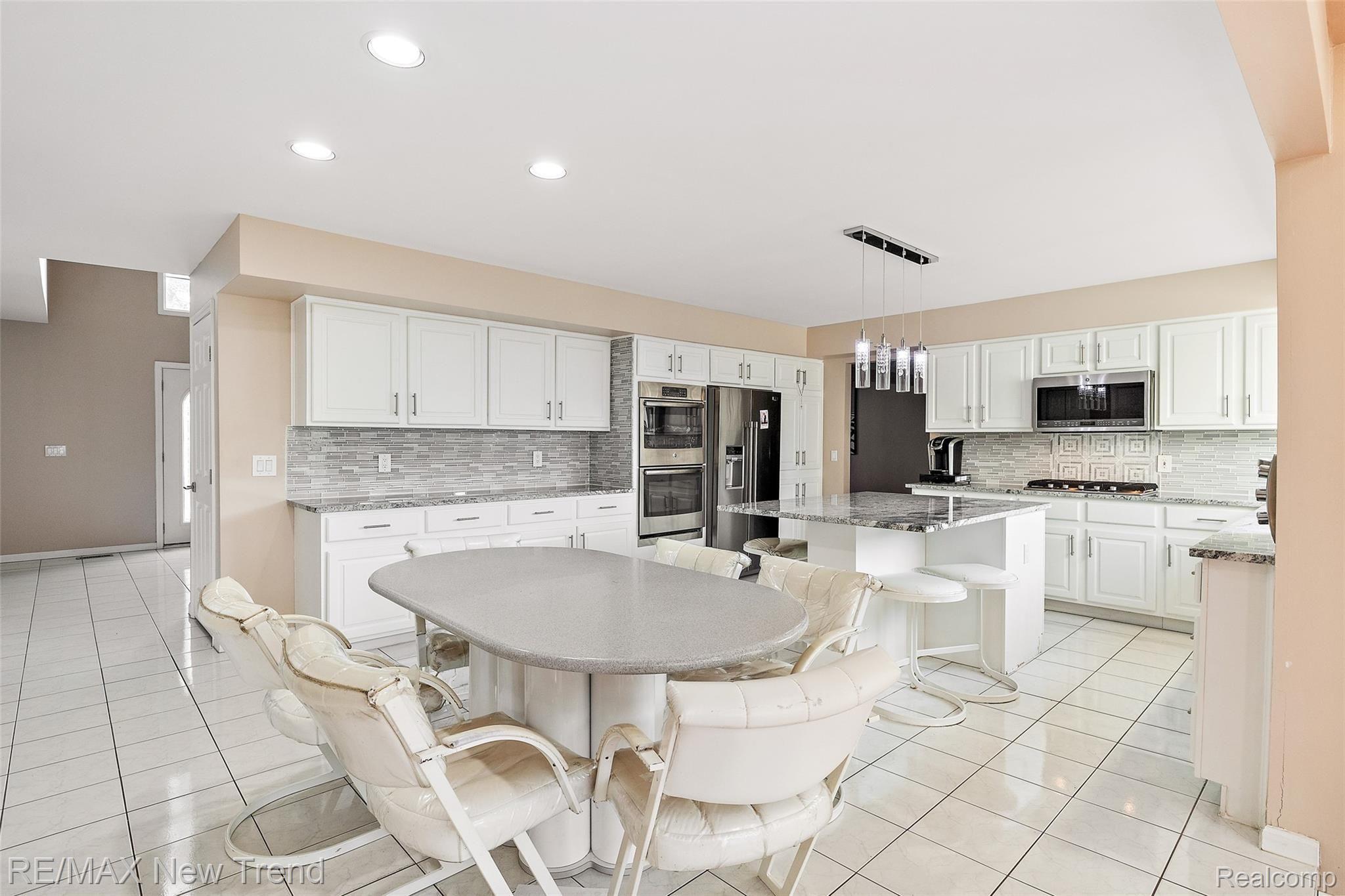 4797 Rambling Drive Troy, MI 48098 - Photo 21 of 59 4797 Rambling Dr-35.jpg