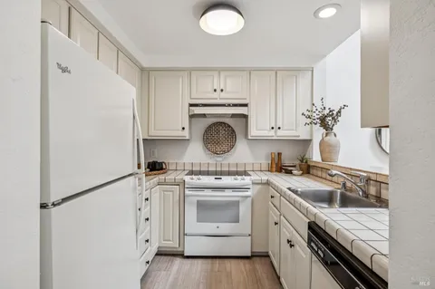$850,000 | 51 Cypress Place, Sausalito, CA 94965