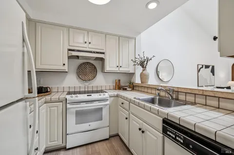$850,000 | 51 Cypress Place, Sausalito, CA 94965