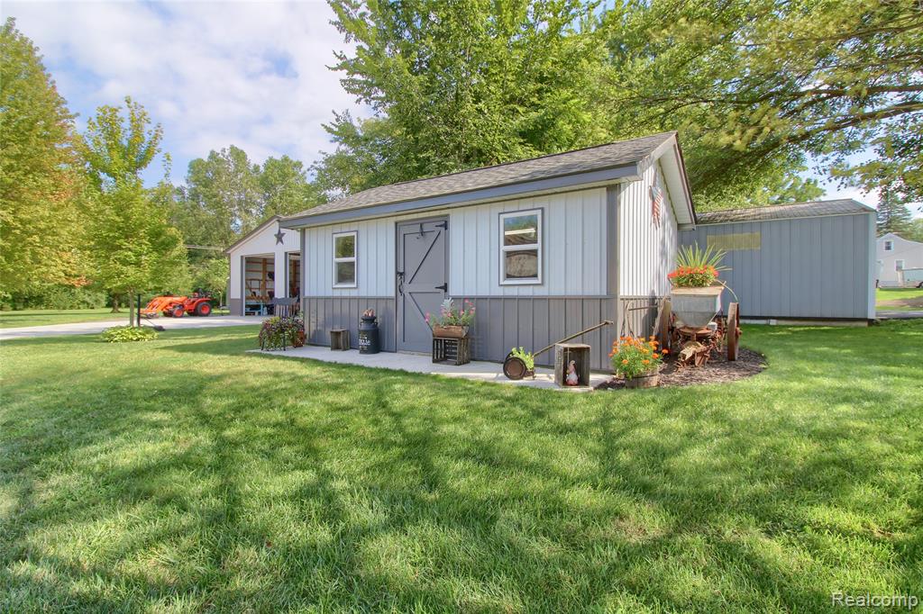 10784 Exeter Road Carleton, MI 48117 - Photo 32 of 64