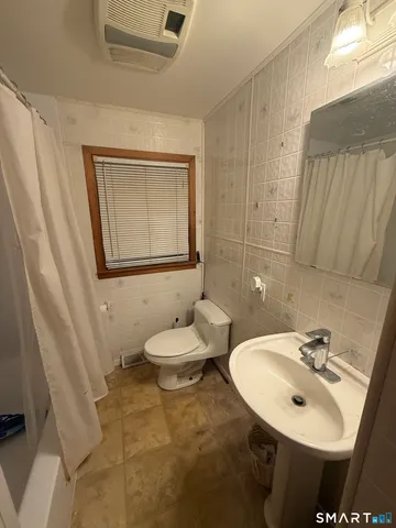 $294,900 | 2 Sharren Lane, Enfield, CT 06082