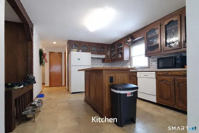 $294,900 | 2 Sharren Lane, Enfield, CT 06082