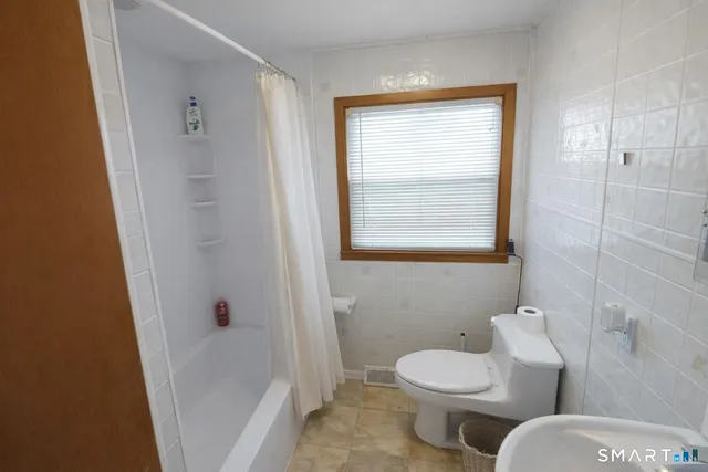 $294,900 | 2 Sharren Lane, Enfield, CT 06082