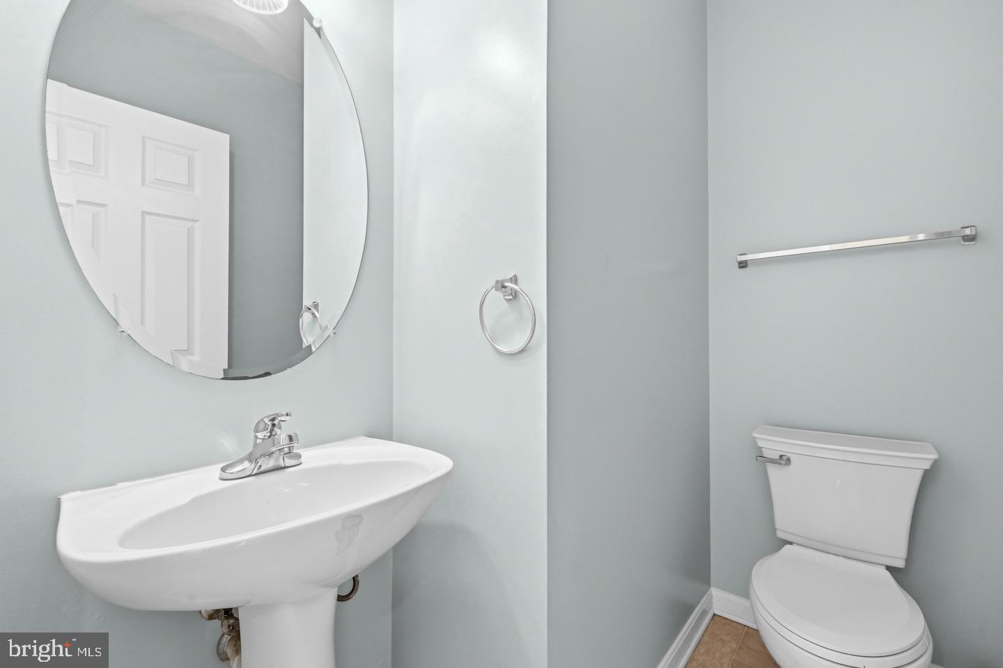 6687 Roderick Loop Gainesville, VA 20155 - Photo 17 of 46 Gallery Image 17