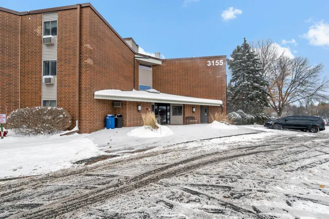 $185,000 | 3155 Coachman Road, Unit 310, Eagan, MN 55121