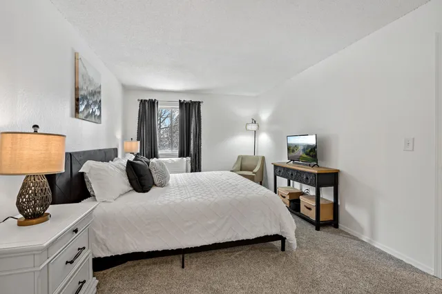 $185,000 | 3155 Coachman Road, Unit 310, Eagan, MN 55121