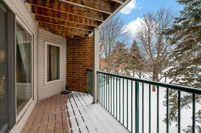 $185,000 | 3155 Coachman Road, Unit 310, Eagan, MN 55121