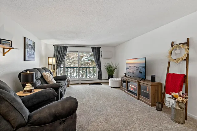 $185,000 | 3155 Coachman Road, Unit 310, Eagan, MN 55121