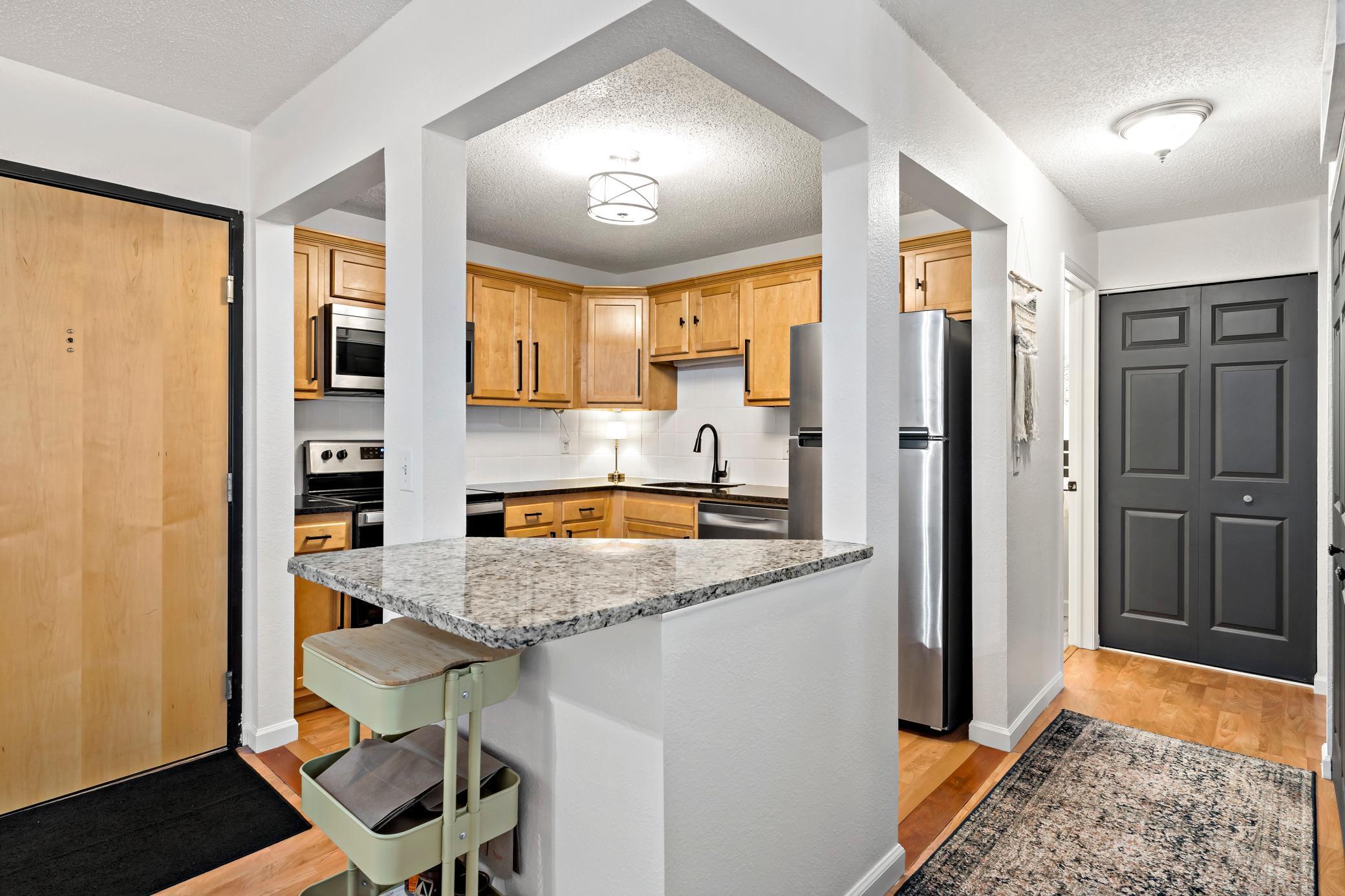 3155 Coachman Road, Unit 310 Eagan, MN 55121 - Photo 10 of 33