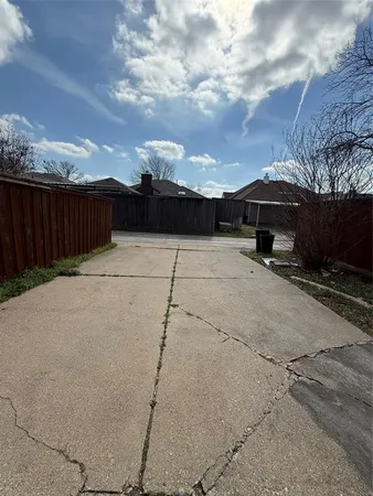 $3,200 | 1704 Bent Brook Drive, Mesquite, TX 75181