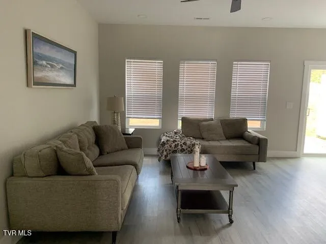 $2,000 | 703 North Main Avenue, Erwin, TN 37650