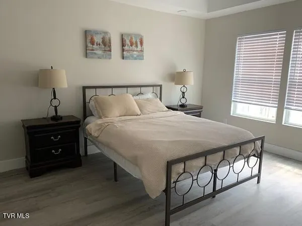 $2,000 | 703 North Main Avenue, Erwin, TN 37650