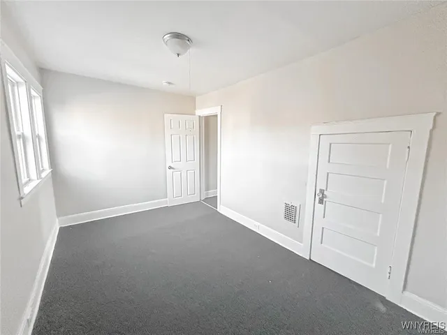 $1,100 | 533 24th Street, Niagara Falls, NY 14301