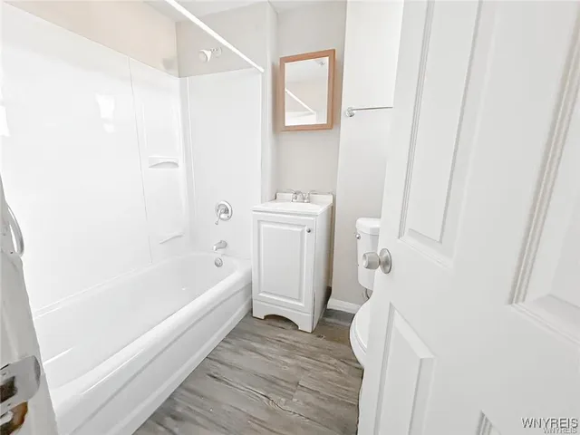 $1,100 | 533 24th Street, Niagara Falls, NY 14301