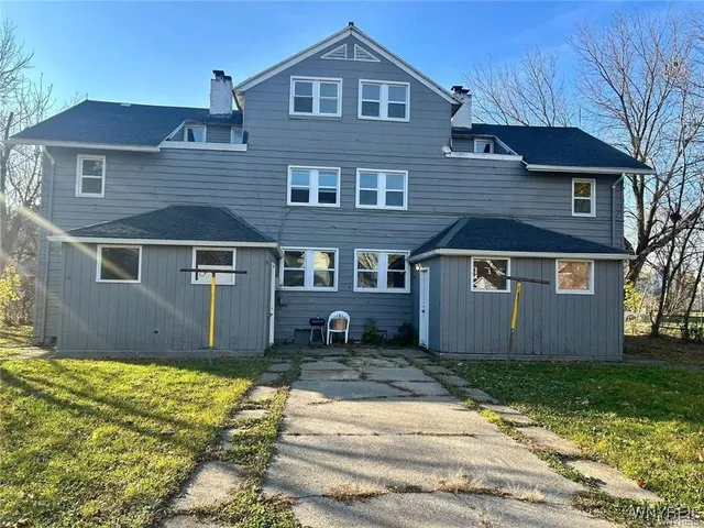 $1,100 | 533 24th Street, Niagara Falls, NY 14301