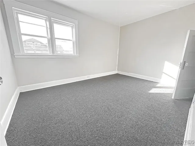 $1,100 | 533 24th Street, Niagara Falls, NY 14301