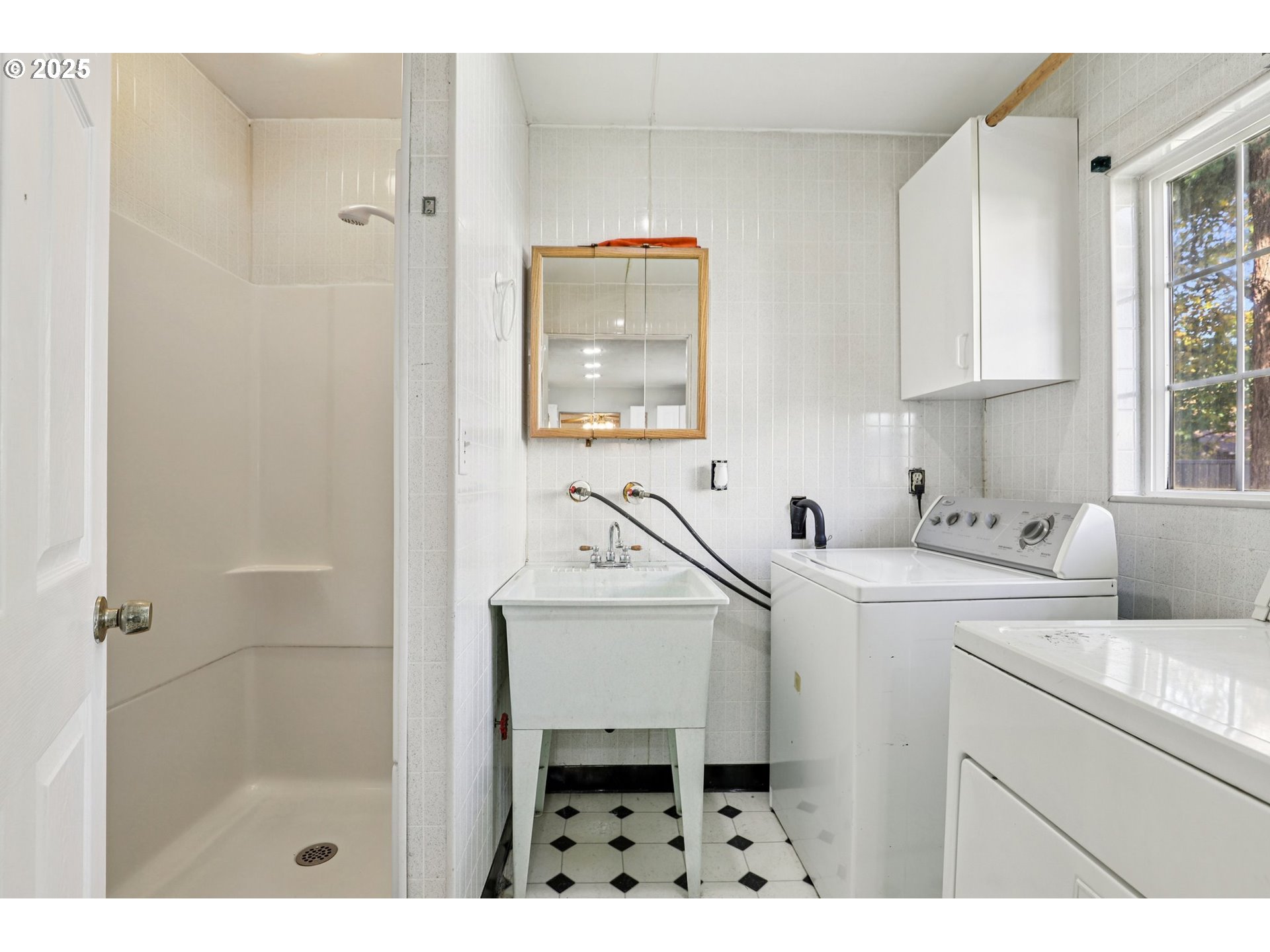 224 Northeast 92nd Place Portland, OR 97220 - Photo 21 of 43 a bathroom with a sink a toilet and shower